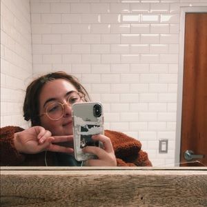 Meet your Posher, Alex